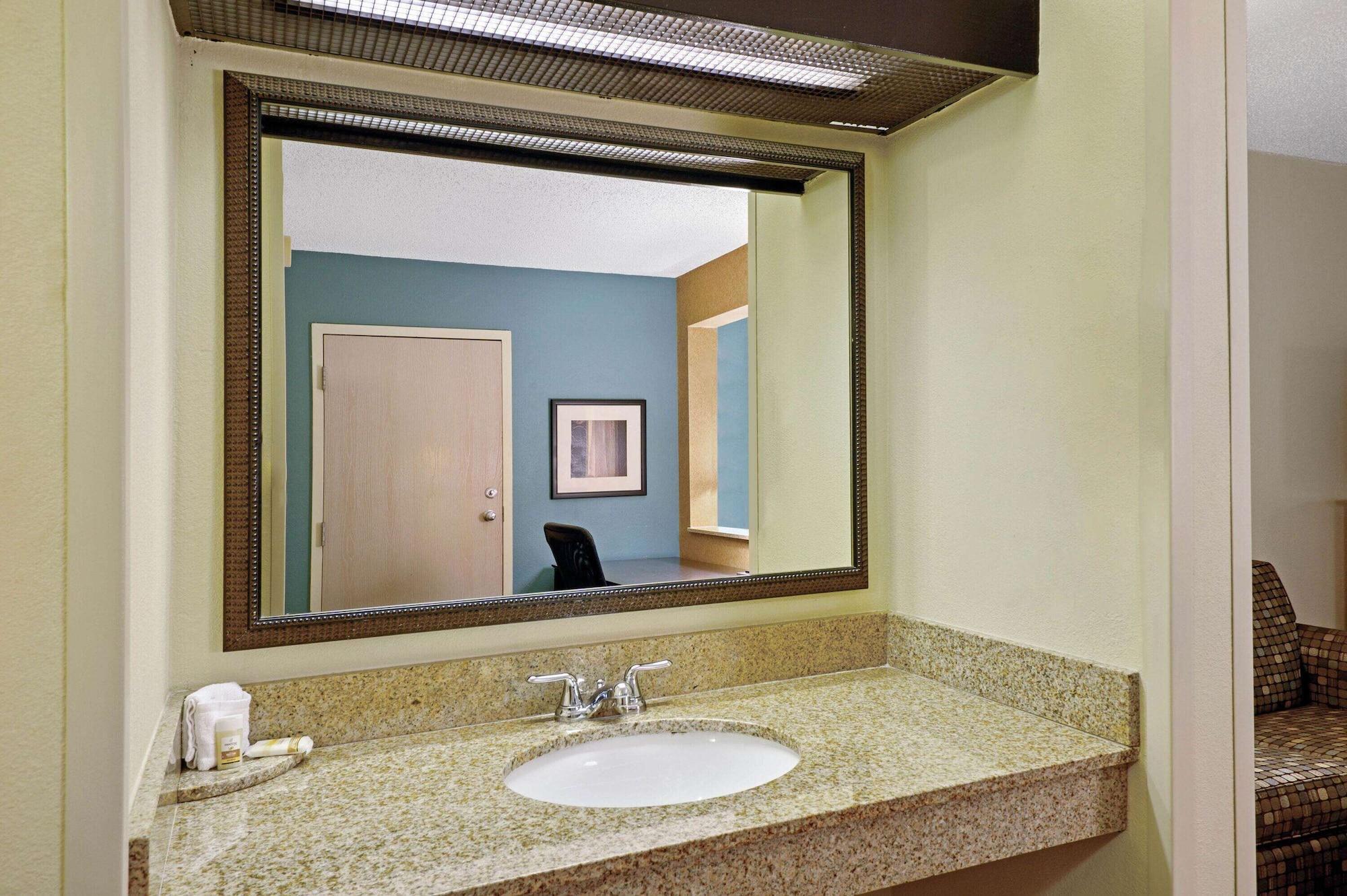 La Quinta By Wyndham Se Jackson 3* Columbia