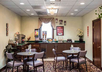 Hotel Rodeway & Conference Center 2*