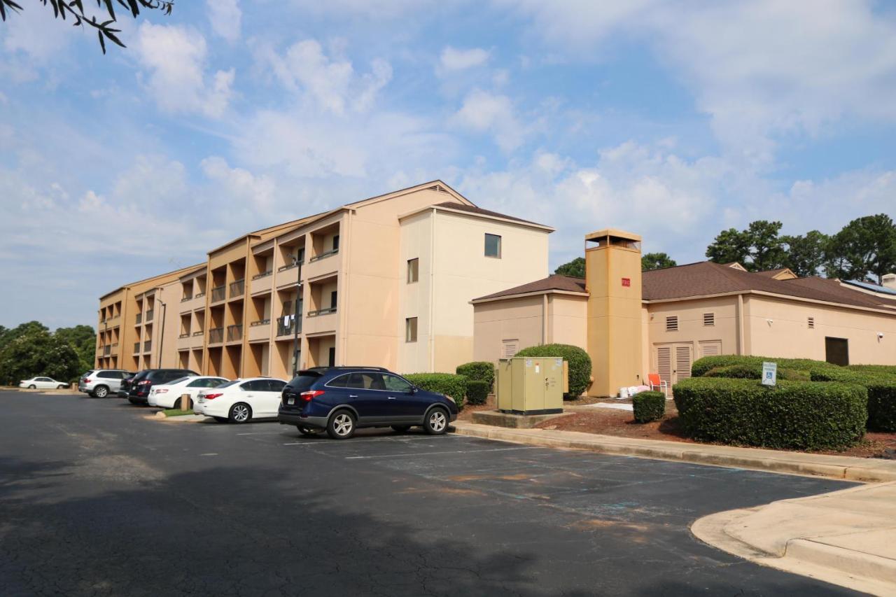 Baymont By Wyndham Northwest Hotel