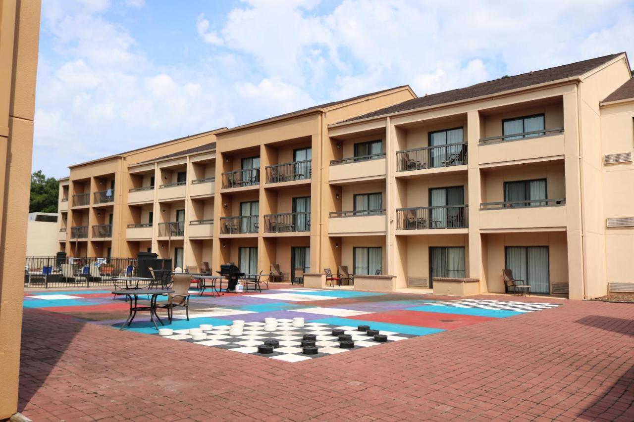 Hotel Baymont By Wyndham Northwest