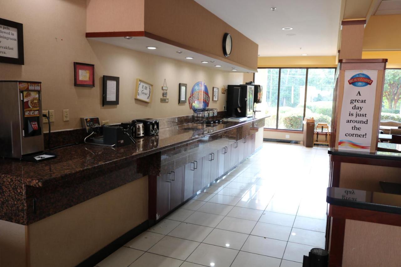 Hotel Baymont By Wyndham Northwest Columbia