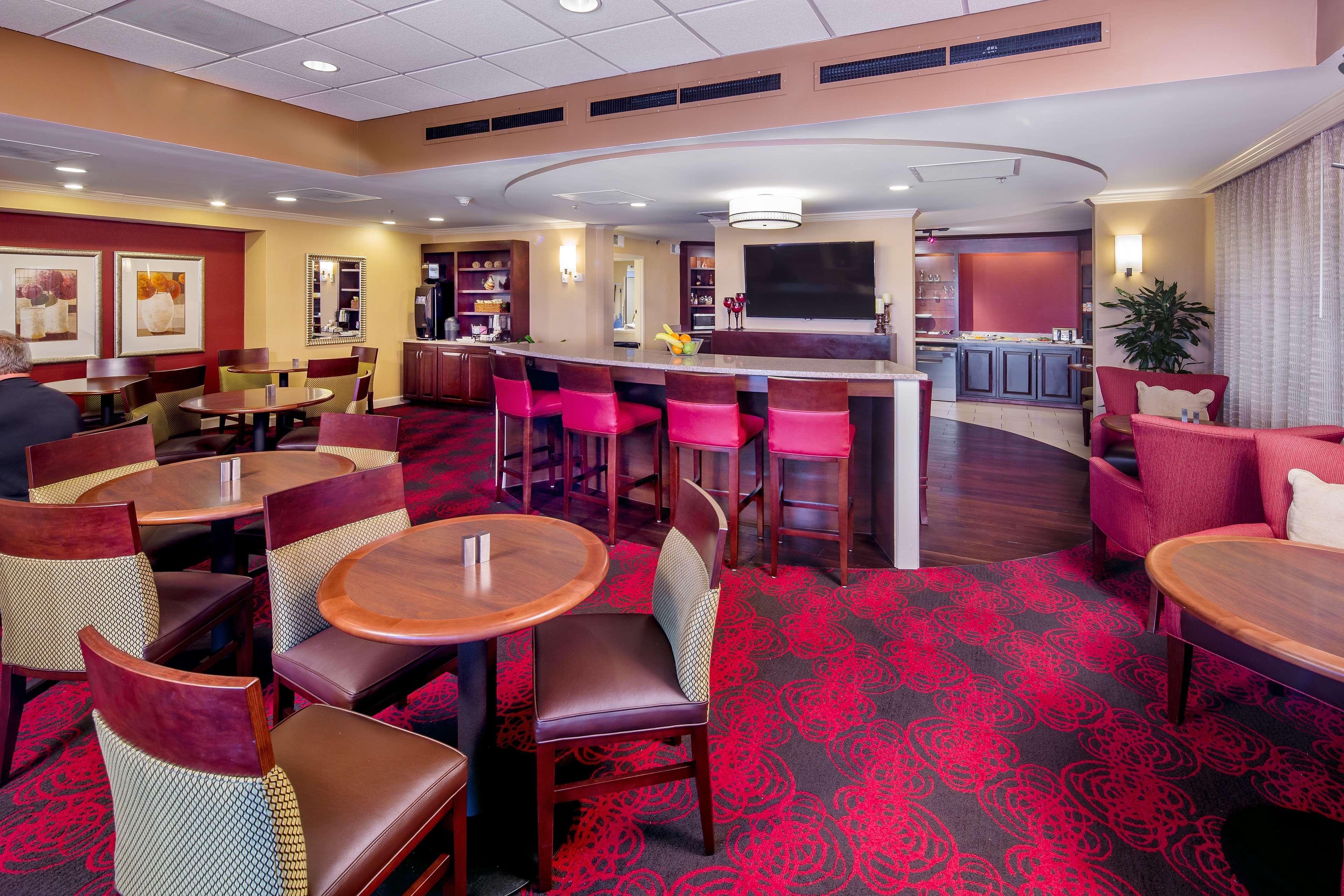 Doubletree By Hilton Hotel