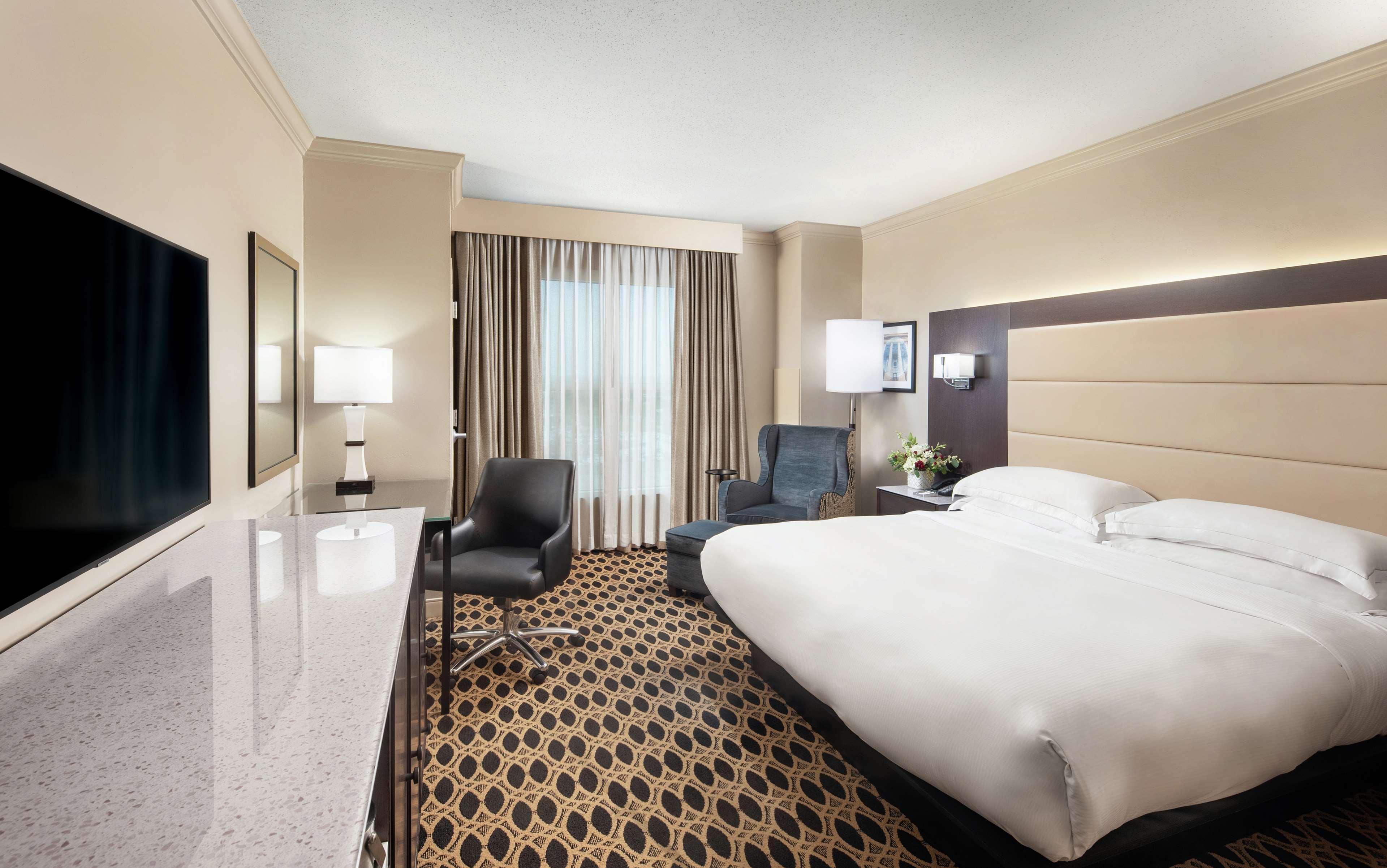 Hilton Center Hotel