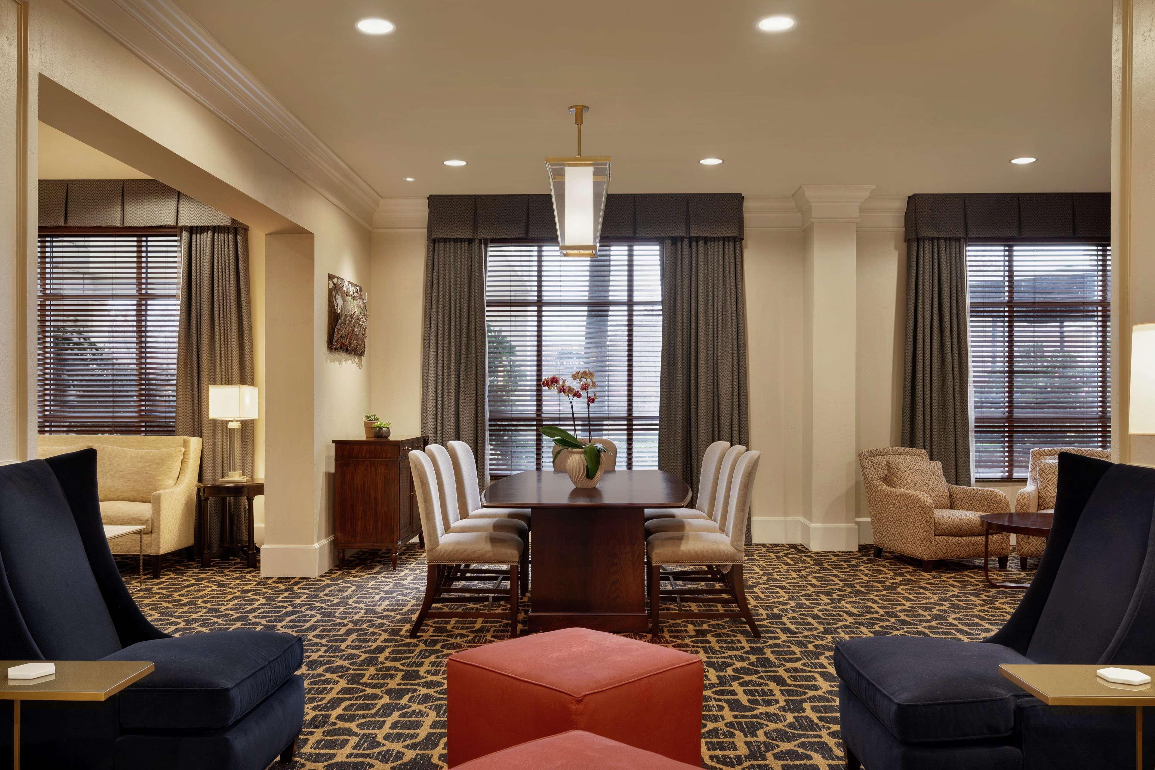 Hotel Hilton Center 4*