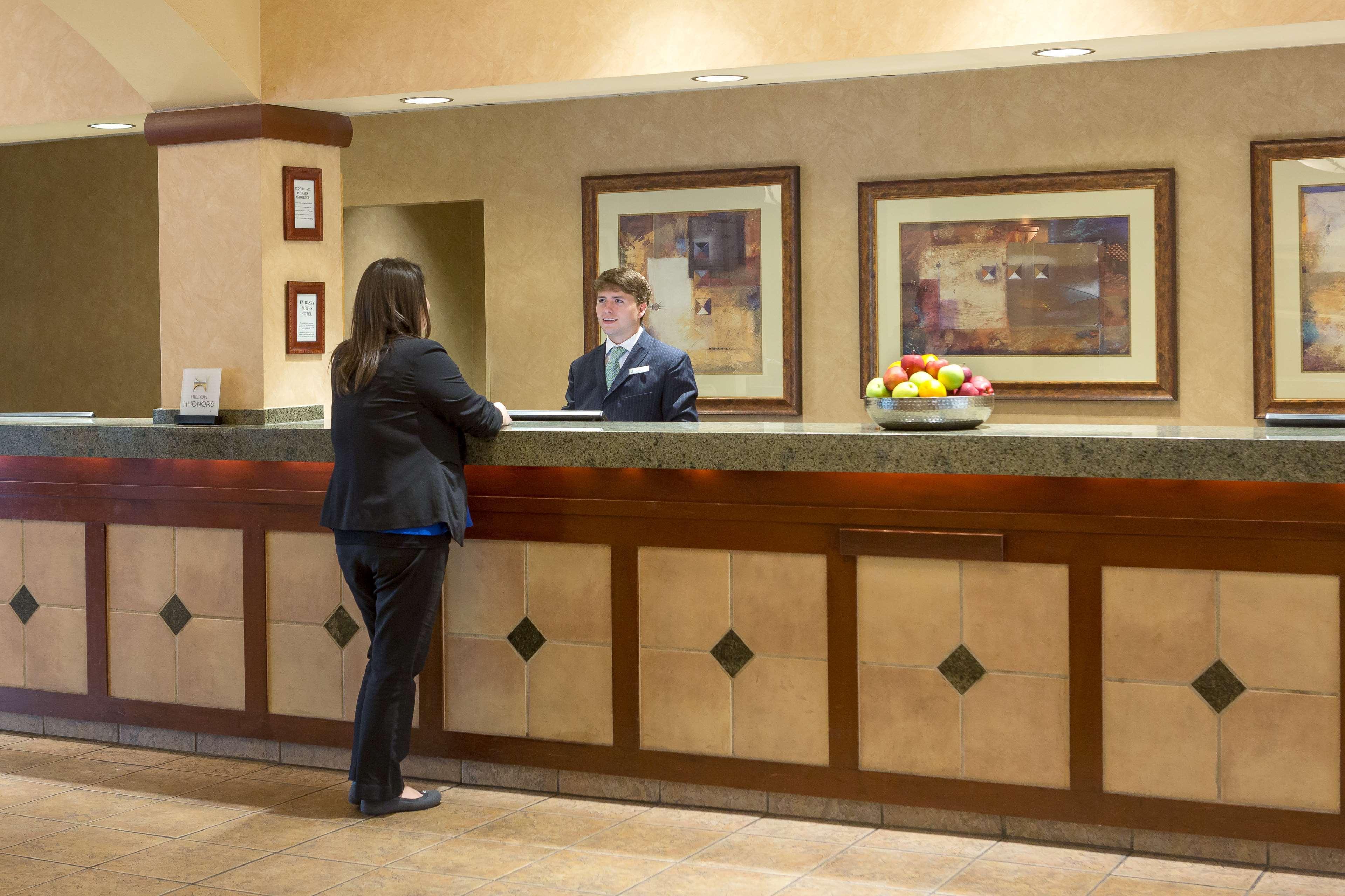 Hotel Embassy By Hilton Greystone 4*