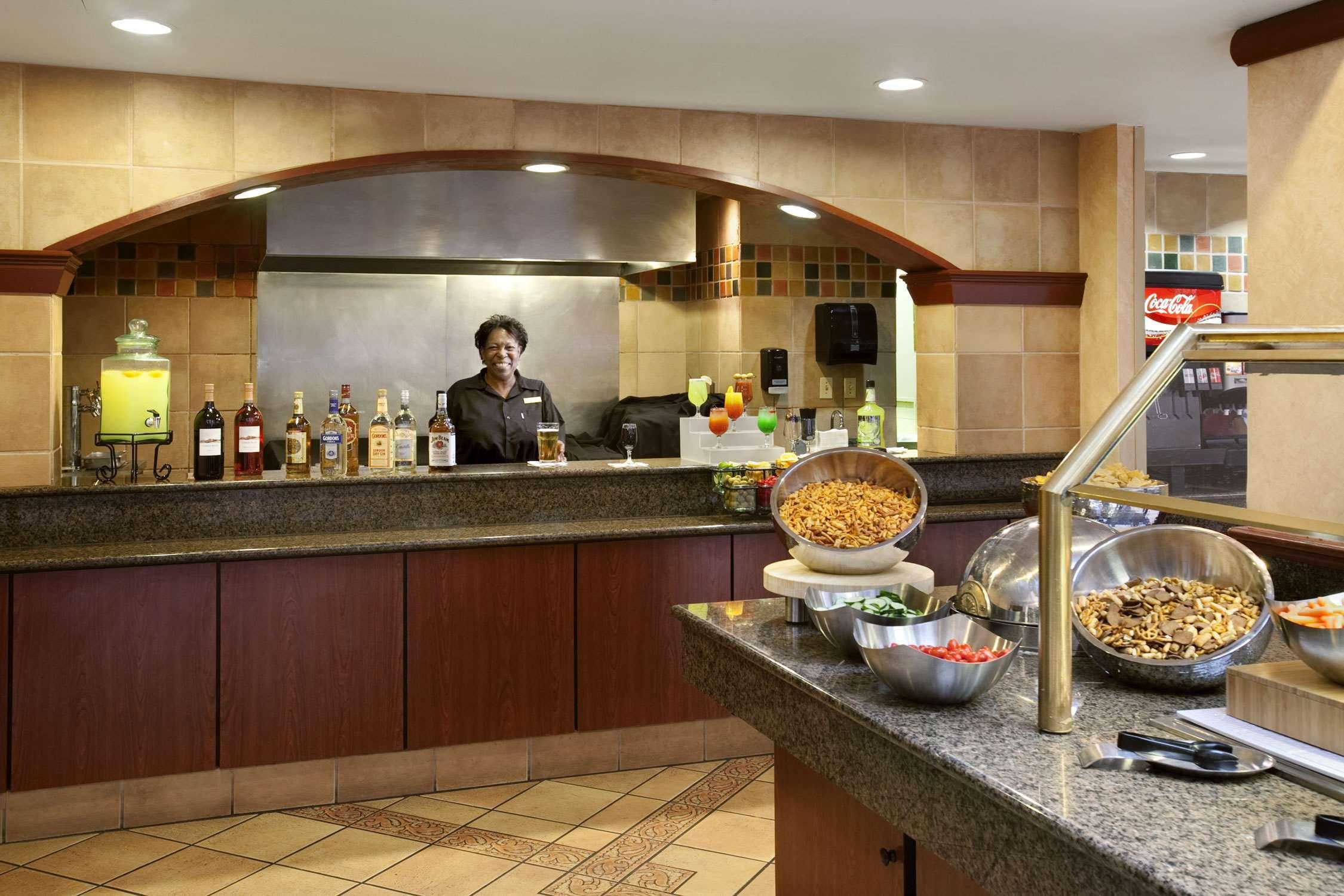 Embassy By Hilton Greystone 4* Columbia