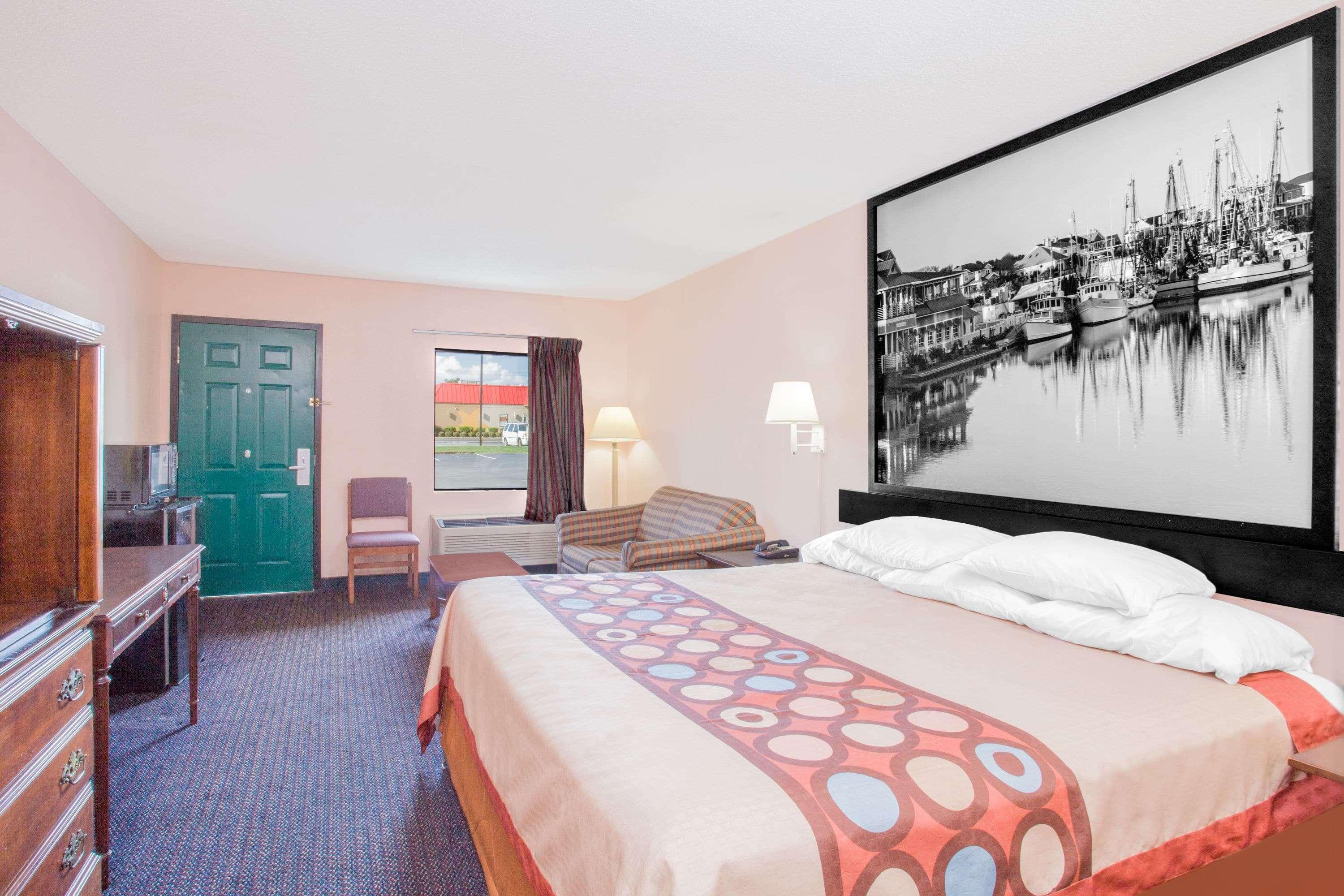 Super 8 By Wyndham Motel Columbia