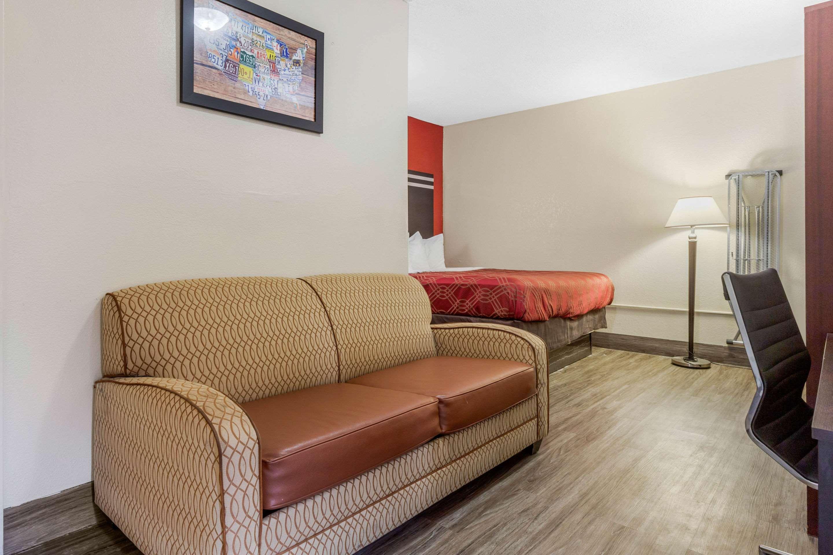 Econo Jackson Hotel 2*