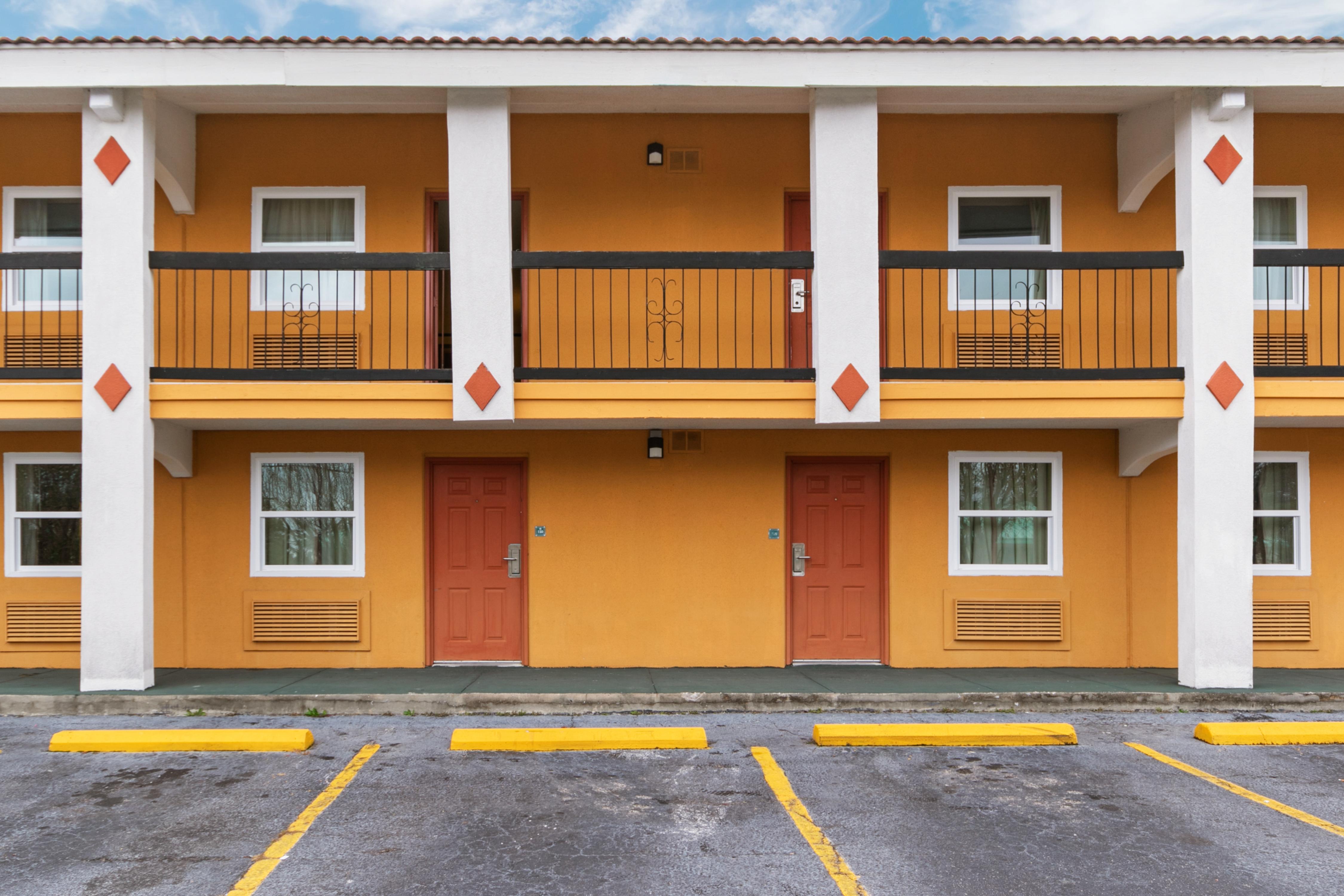Hotel Oyo Sc I-20/i-26 2*