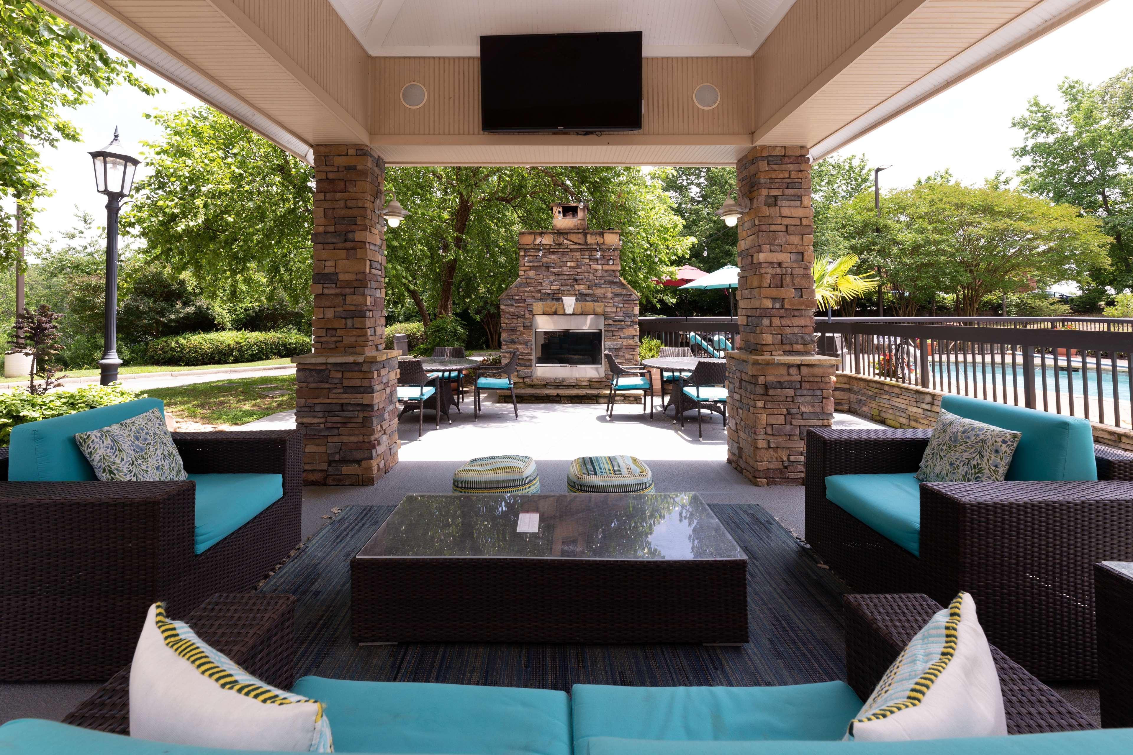 Hotel Hampton I-26/harbison Blvd 3*