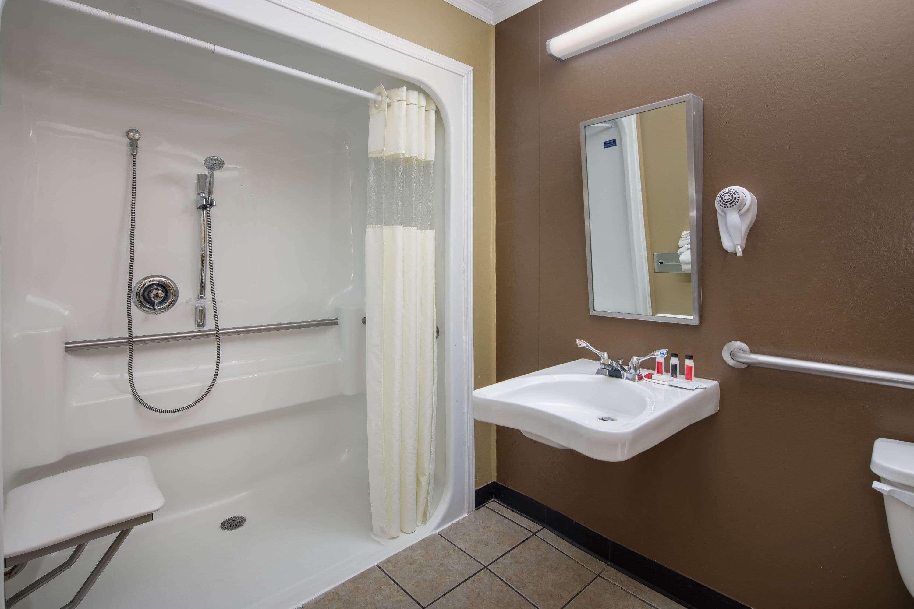 Microtel & By Wyndham Jackson N 3* Columbia
