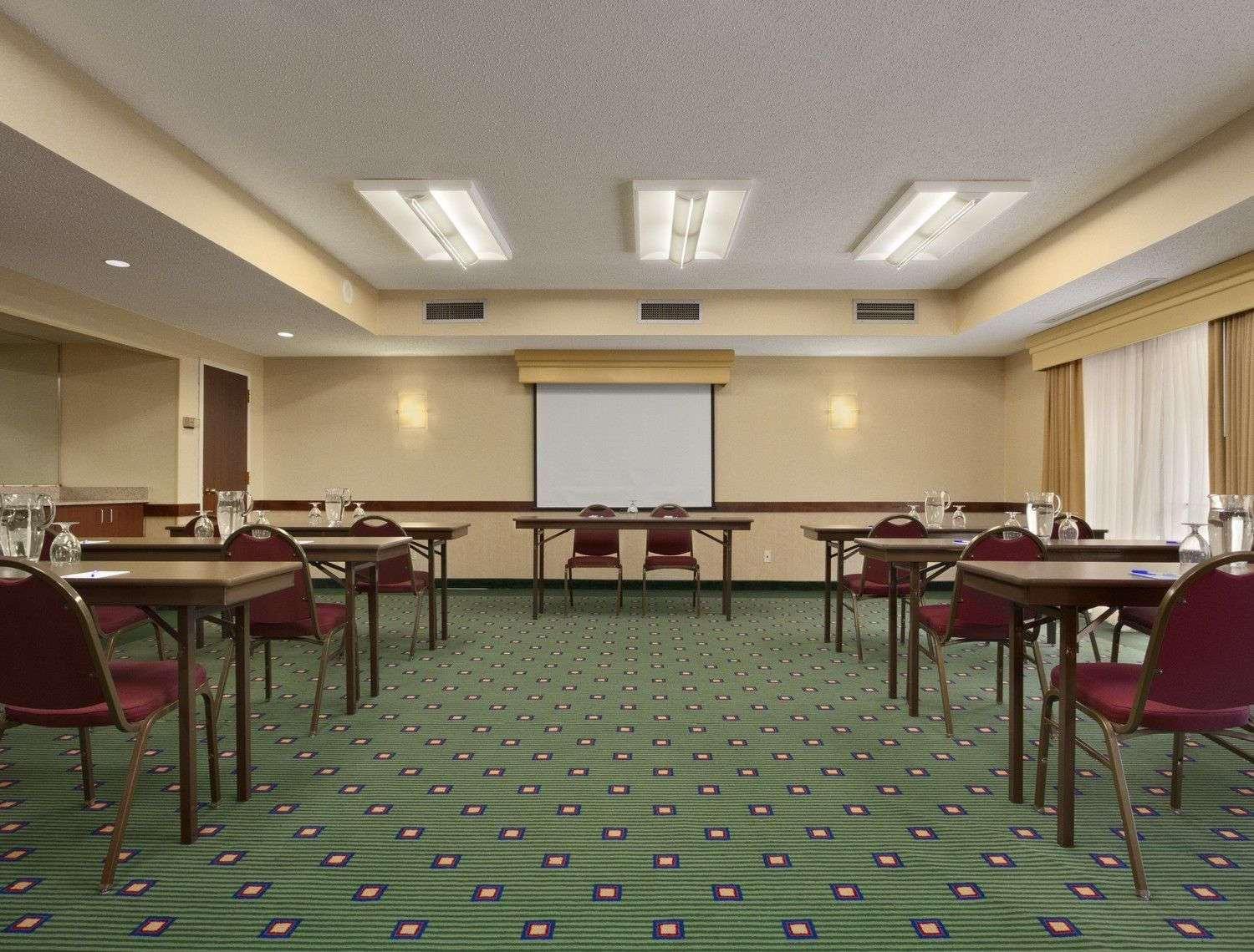 Baymont By Wyndham Northwest Hotel Columbia