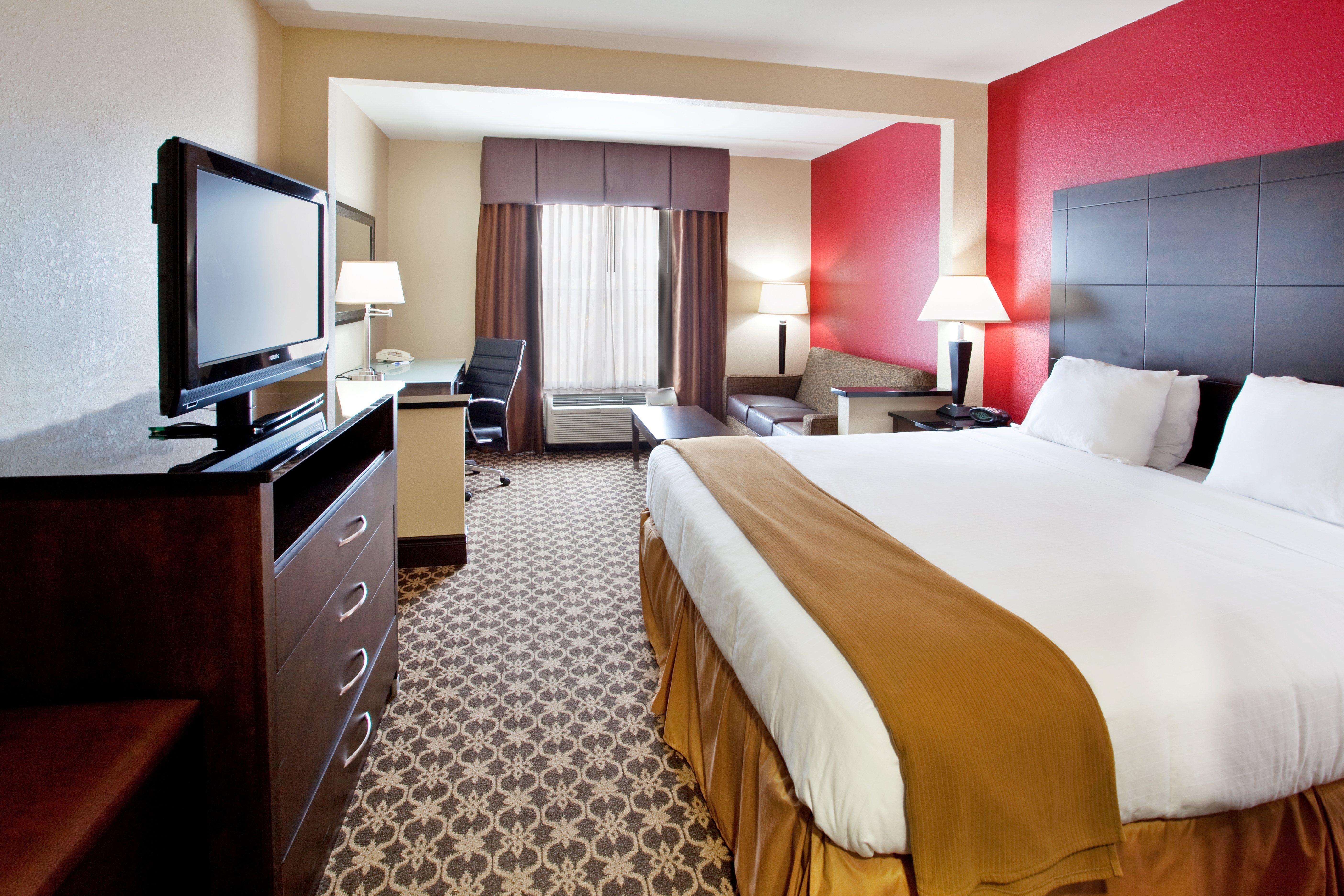 Hotel Fairfield & Downtown 2*