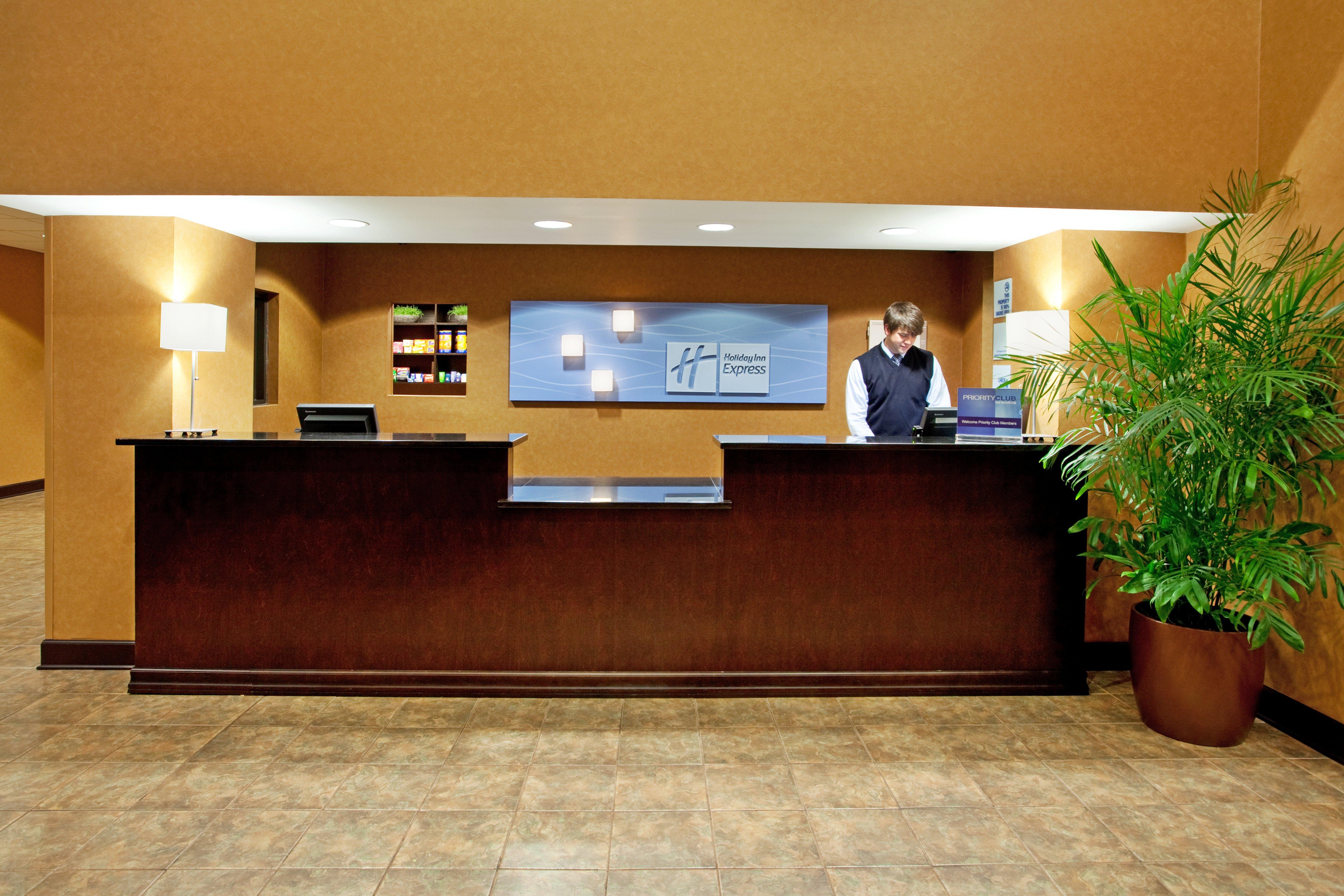 Fairfield & Downtown Hotel 2*