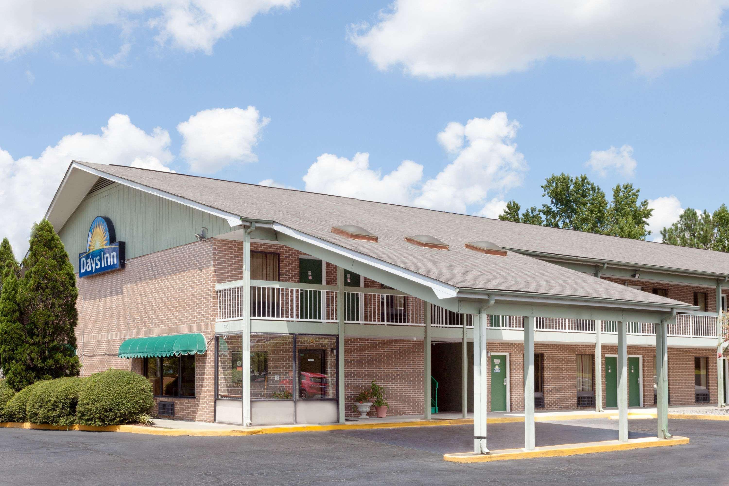 Hotel Days By Wyndham Ne Fort Jackson Columbia