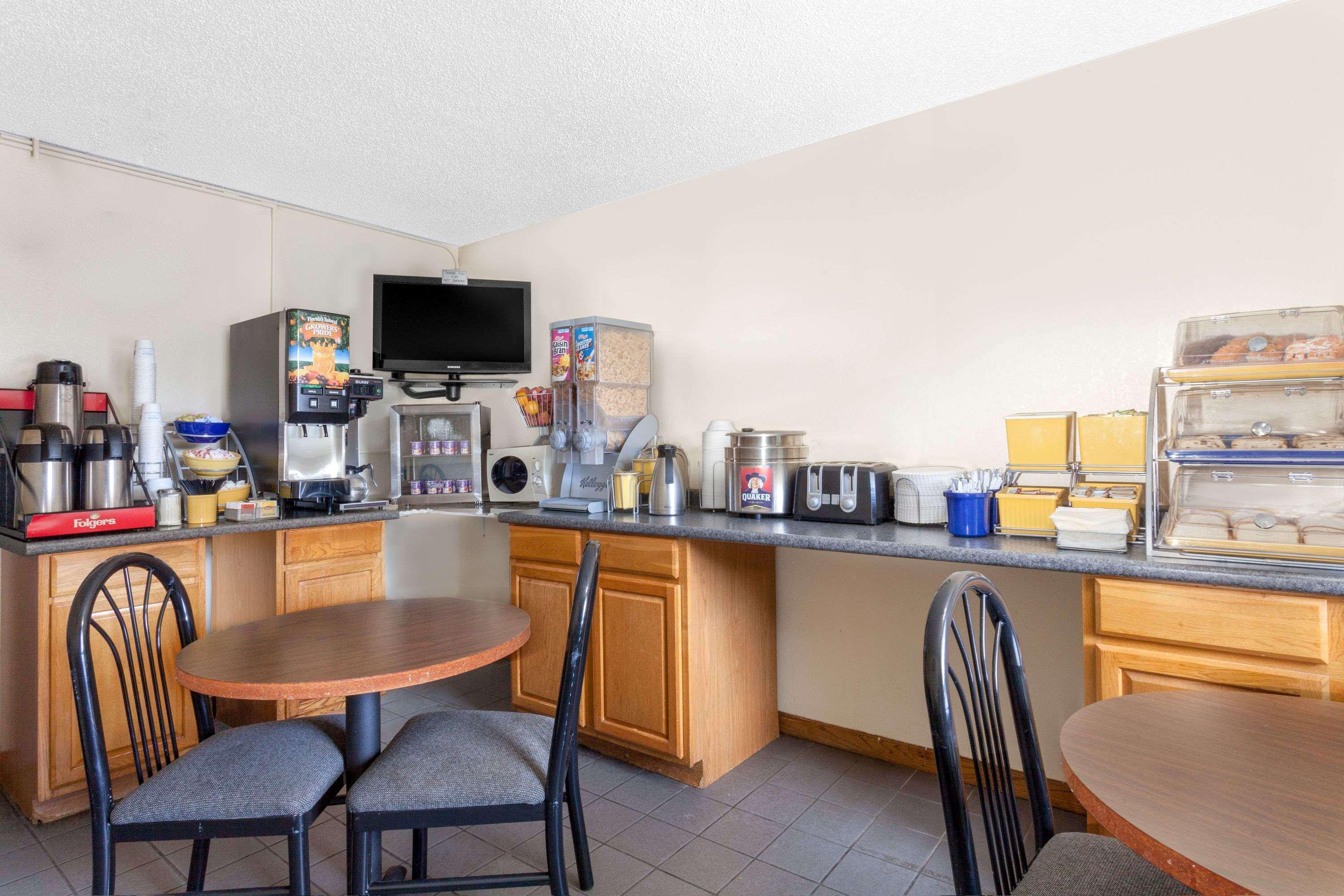 Days By Wyndham Ne Fort Jackson 2* Columbia