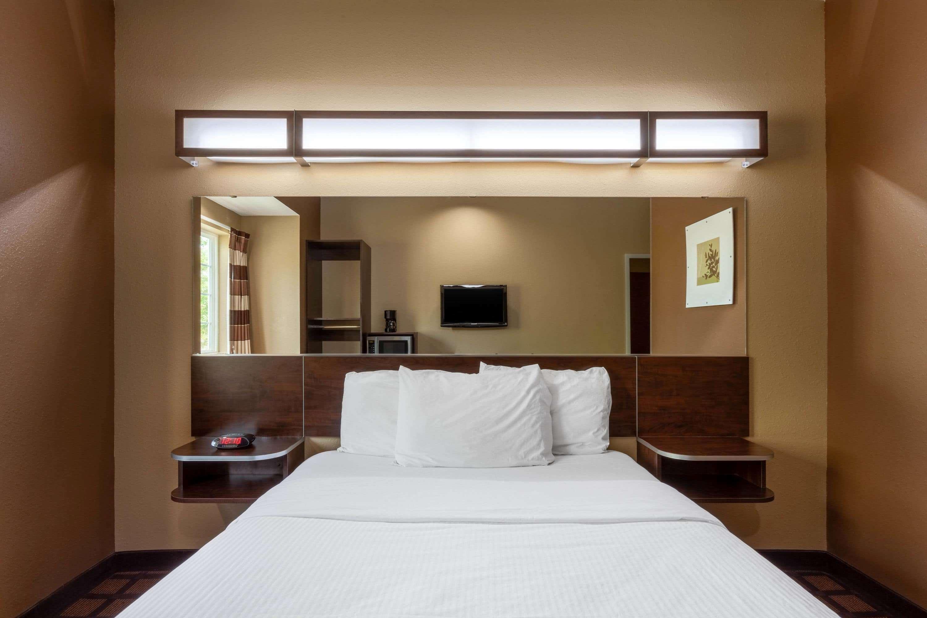 Motel Microtel & By Wyndham