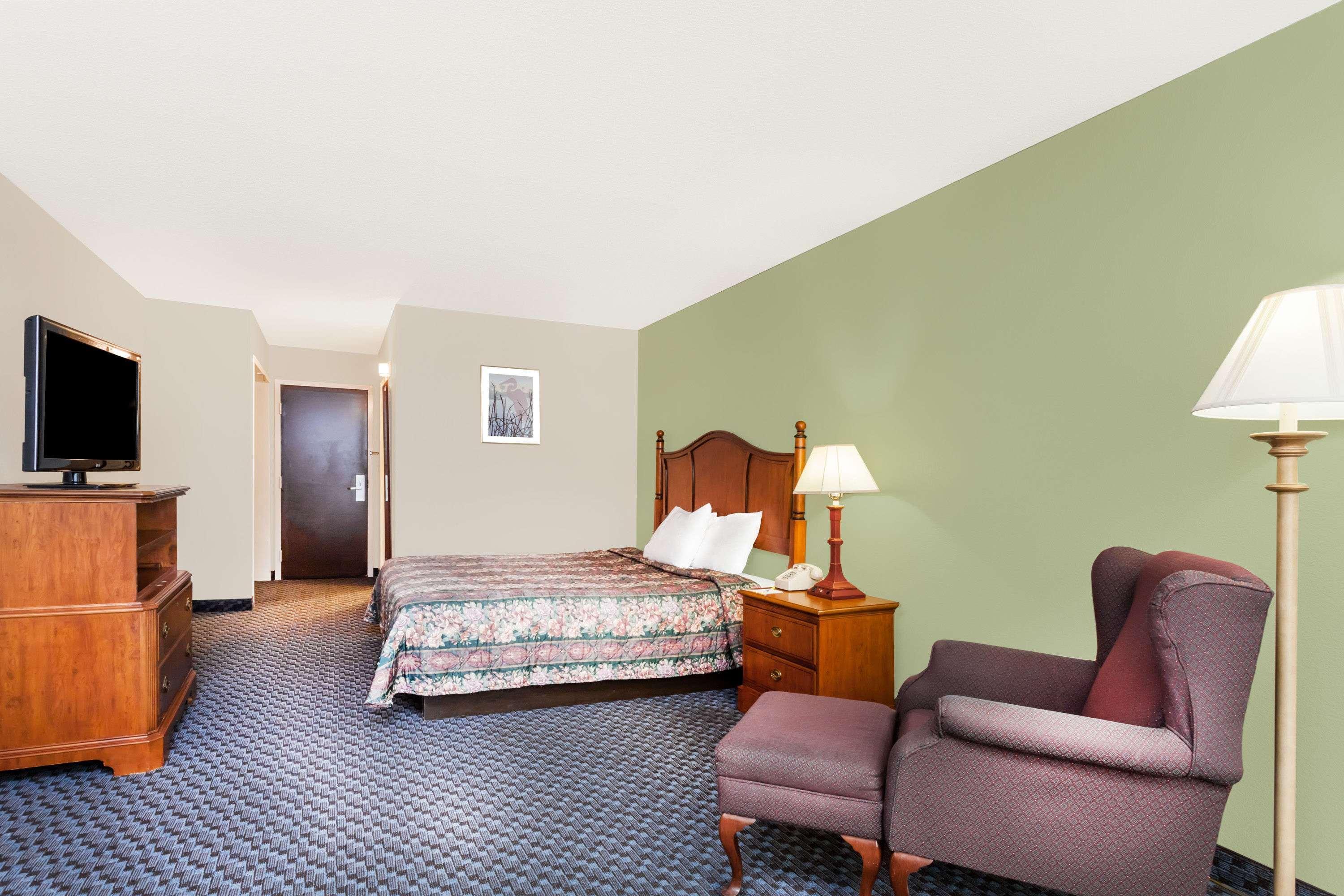 Days & By Wyndham Se Ft Jackson Columbia
