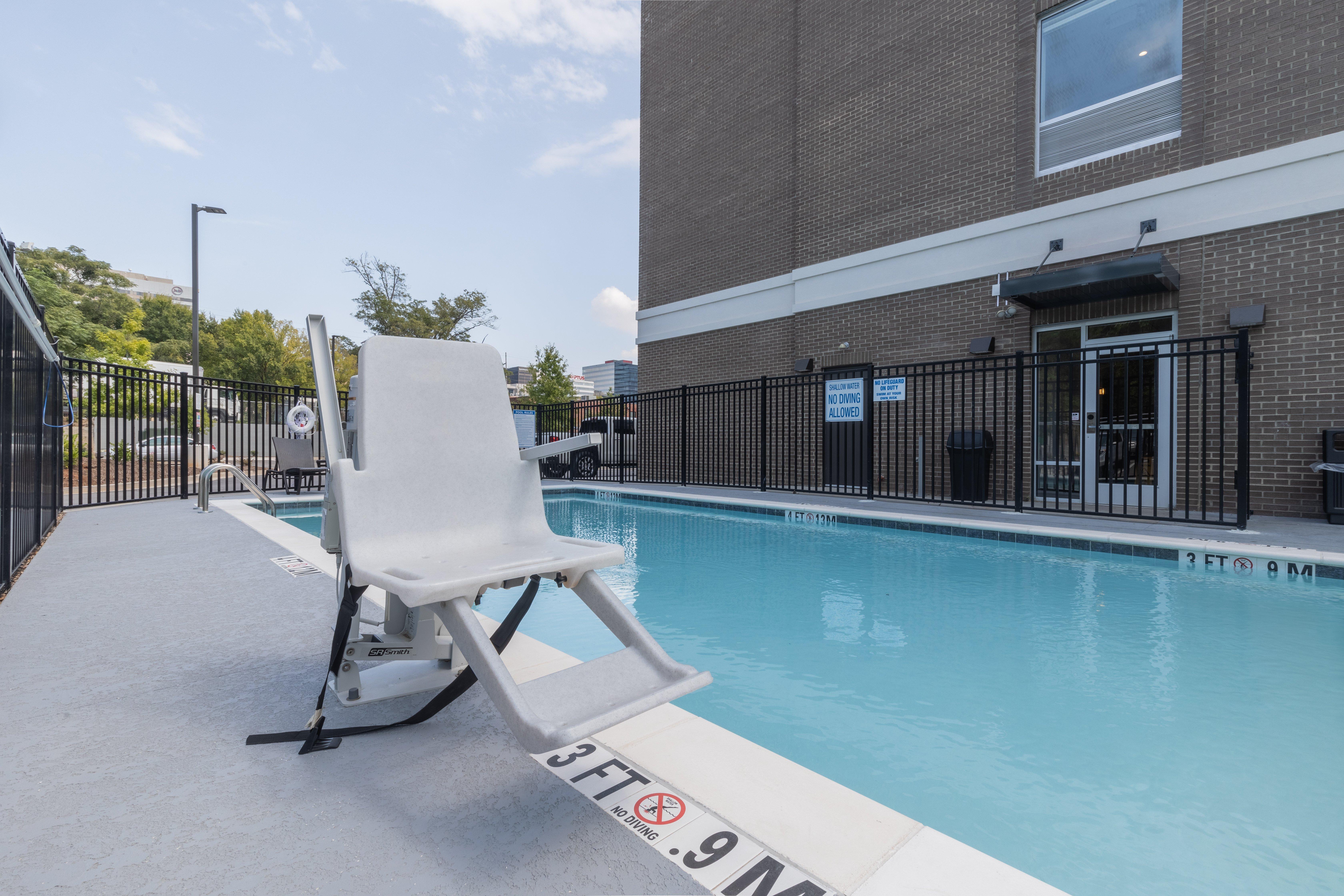 Hotel Express & Downtown The Vista By Ihg