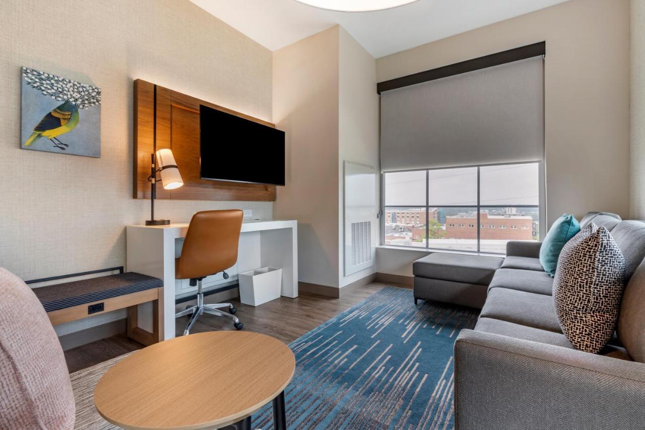 Cambria Downtown The Vista 3*
