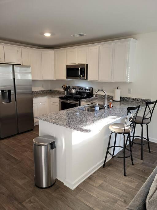 Sc 3745 New Townhouse Ft Jackson & Usc Apartment *