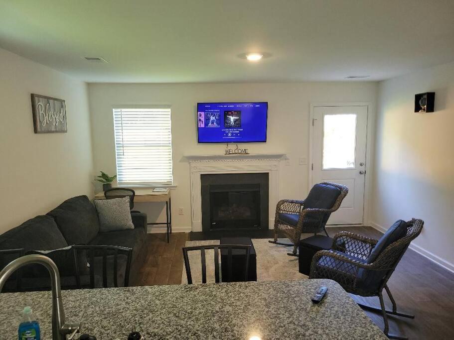 Sc 3755 New 2 Bedroom Townhouse Ft Jackson & Usc Apartment *