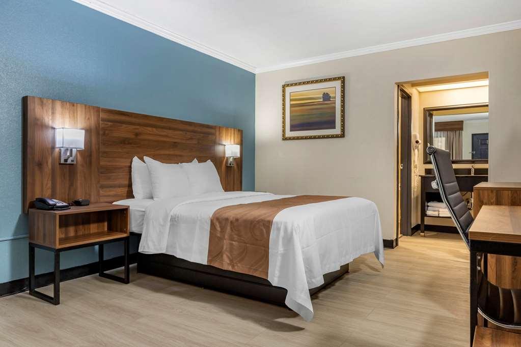 Quality And Ft Jackson Maingate Hotel