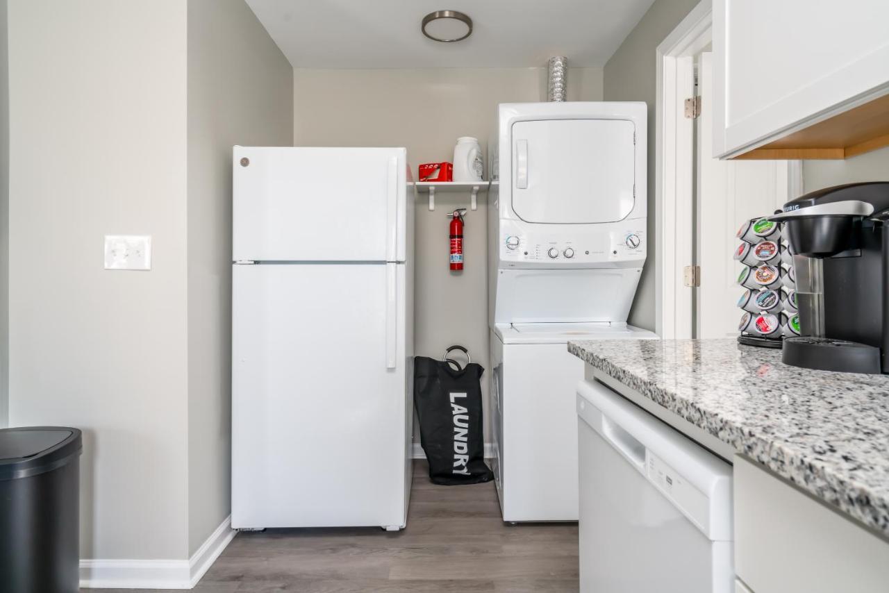 Vibrant 1 Bed Near Downtown Cola! *