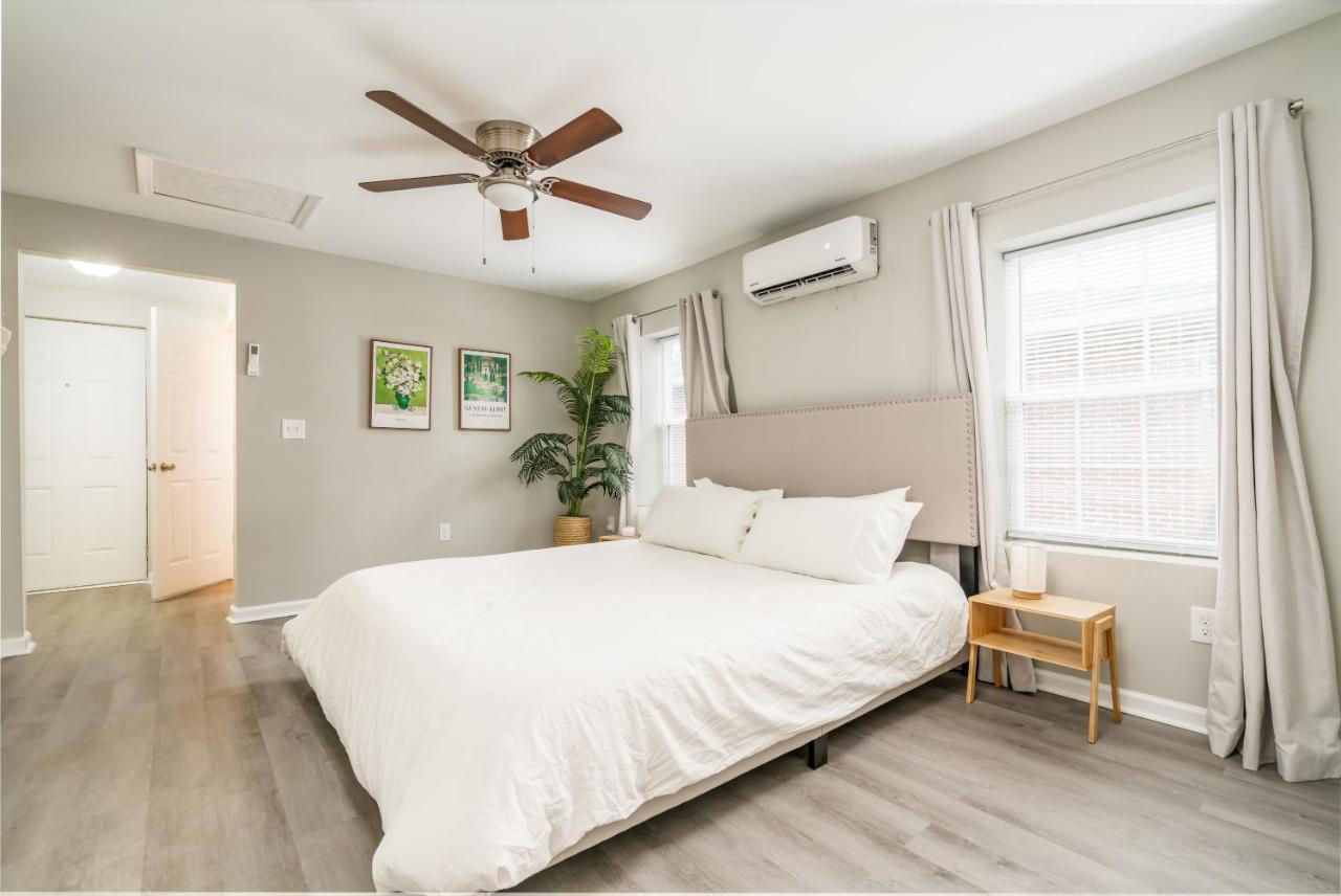 Vibrant 1 Bed Near Downtown Cola!