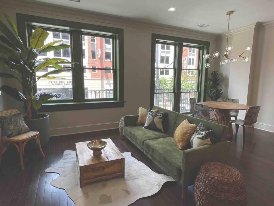 Urban Oasis - Downtown Columbia-newly Renovated Apartment
