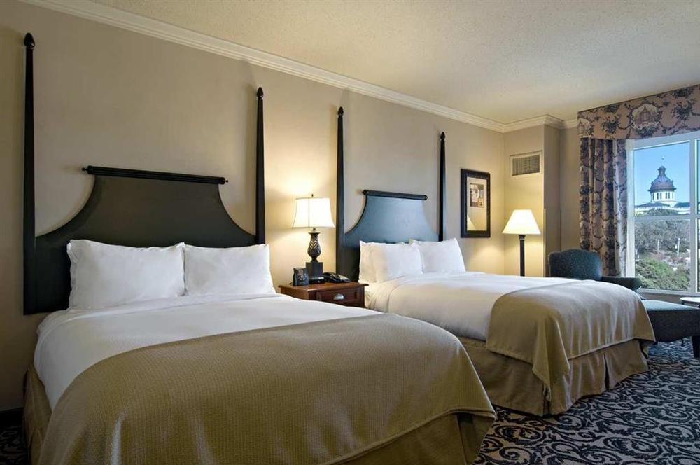 Hilton Center Hotel