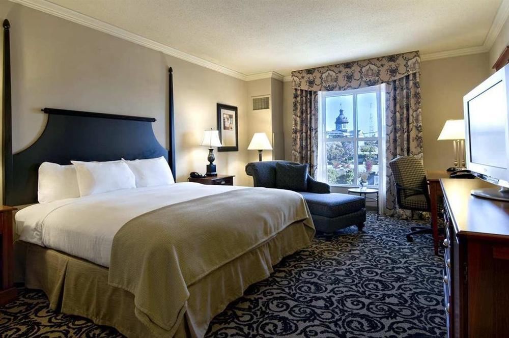 Hilton Center Hotel Columbia