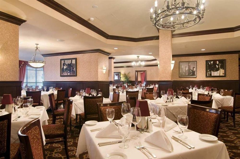 Hilton Center Hotel