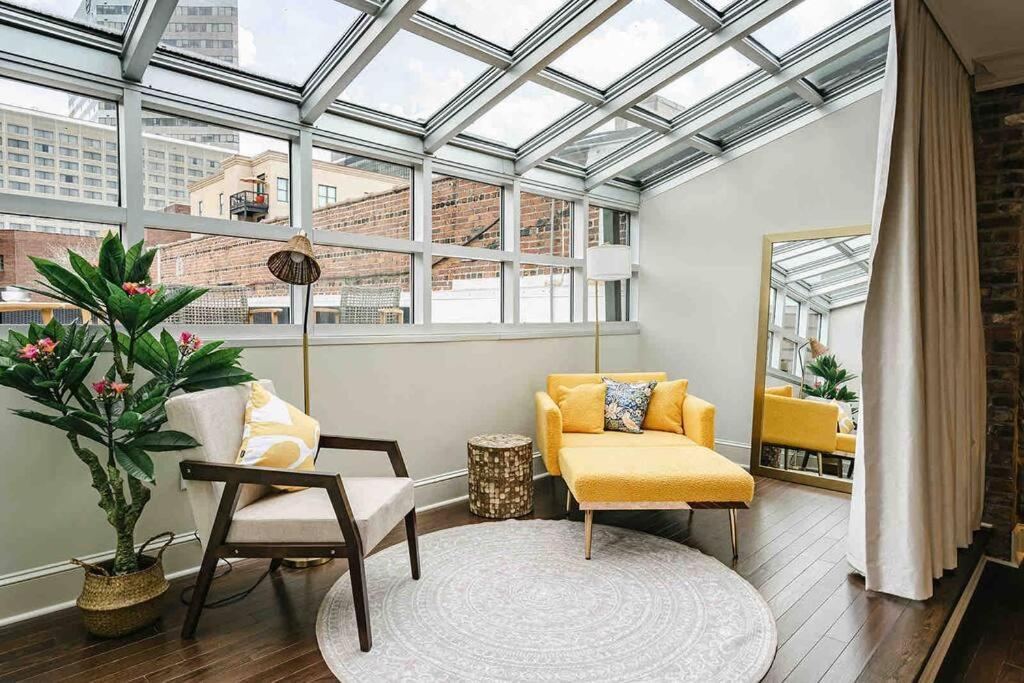 Urban Oasis W/sunroom-downtown Columbia