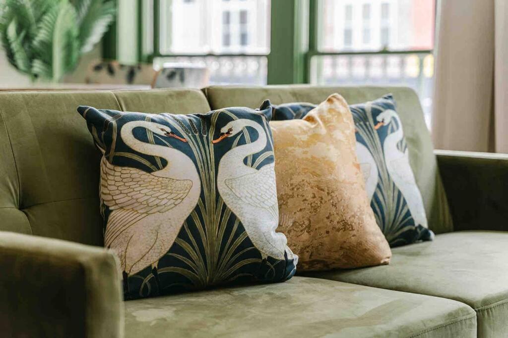 Urban Oasis W/sunroom-downtown Apartment Columbia