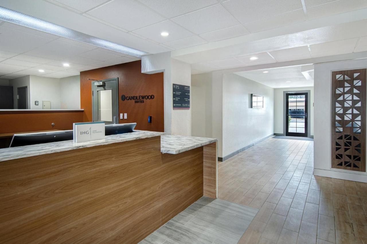 Candlewood Columbia-fort Jackson By Ihg 3*