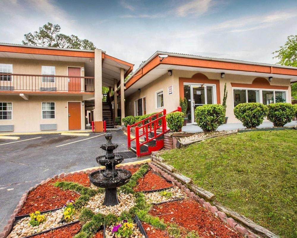 Hotel Econo Jackson Columbia
