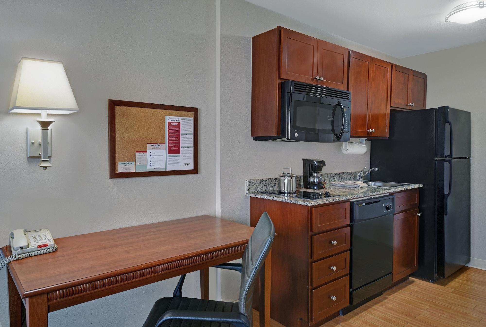 Hotel Candlewood Columbia-fort Jackson By Ihg Columbia