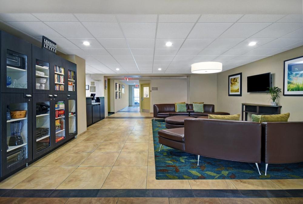 Candlewood Columbia-fort Jackson By Ihg Hotel Columbia