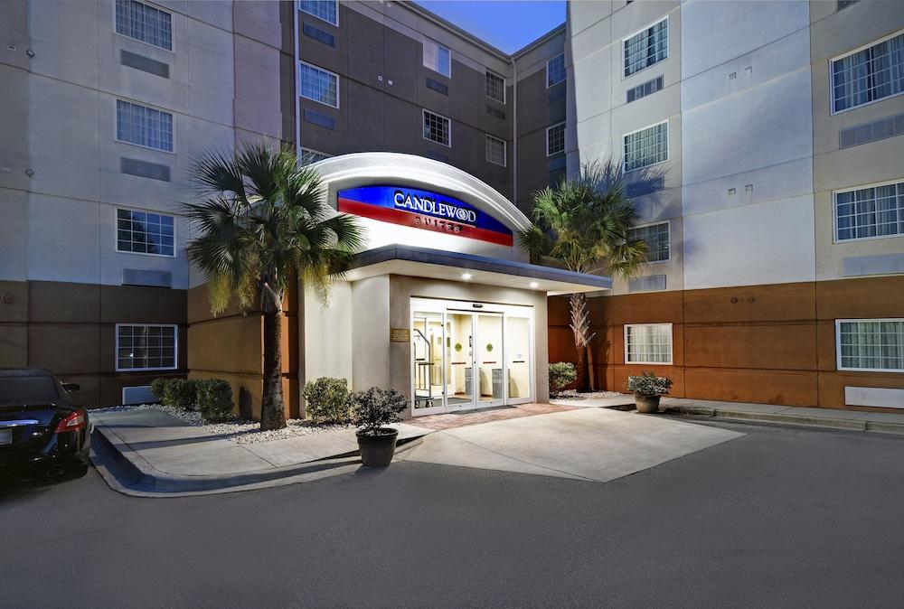 Candlewood Columbia-fort Jackson By Ihg Hotel 3*