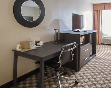 Suburban Northwest Hotel