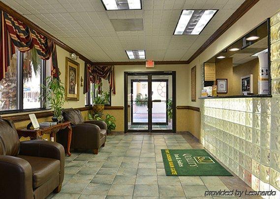 Hotel Quality And Ft Jackson Maingate 3*