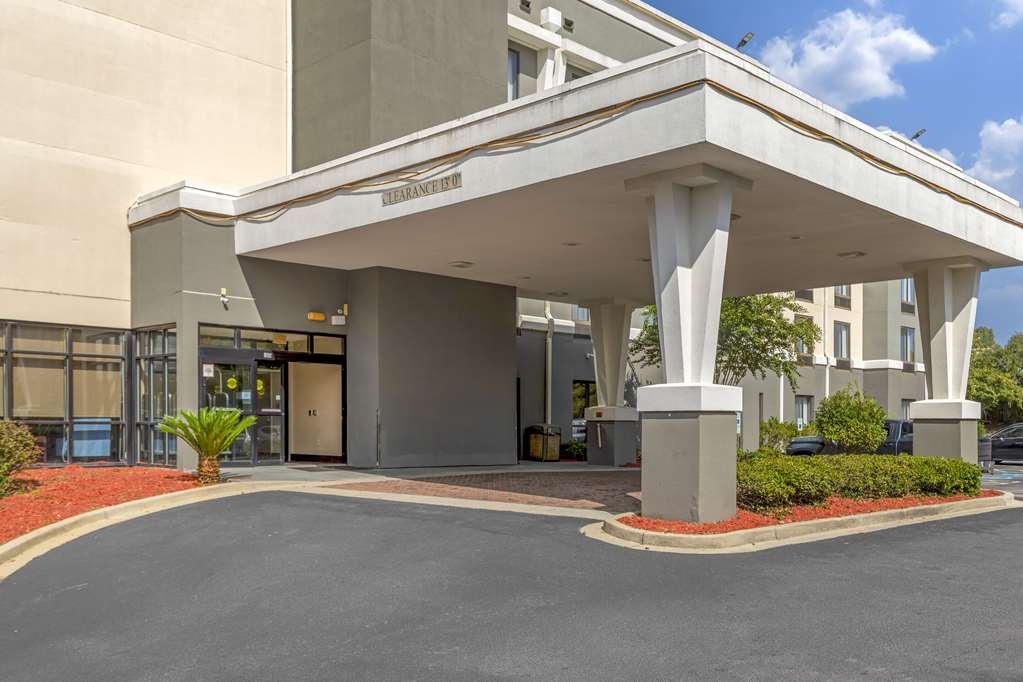 Hotel Comfort Northeast - Jackson 3*