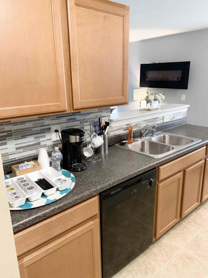 Beautiful Private Near Ft Jackson, Starbucks, Shopping And Dining! Columbia