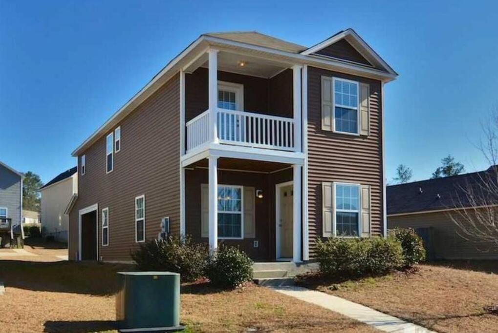 Beautiful Private Near Ft Jackson, Starbucks, Shopping And Dining! Columbia