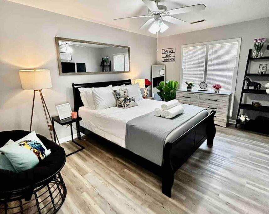 3br Convenient Retreat! Holiday home
