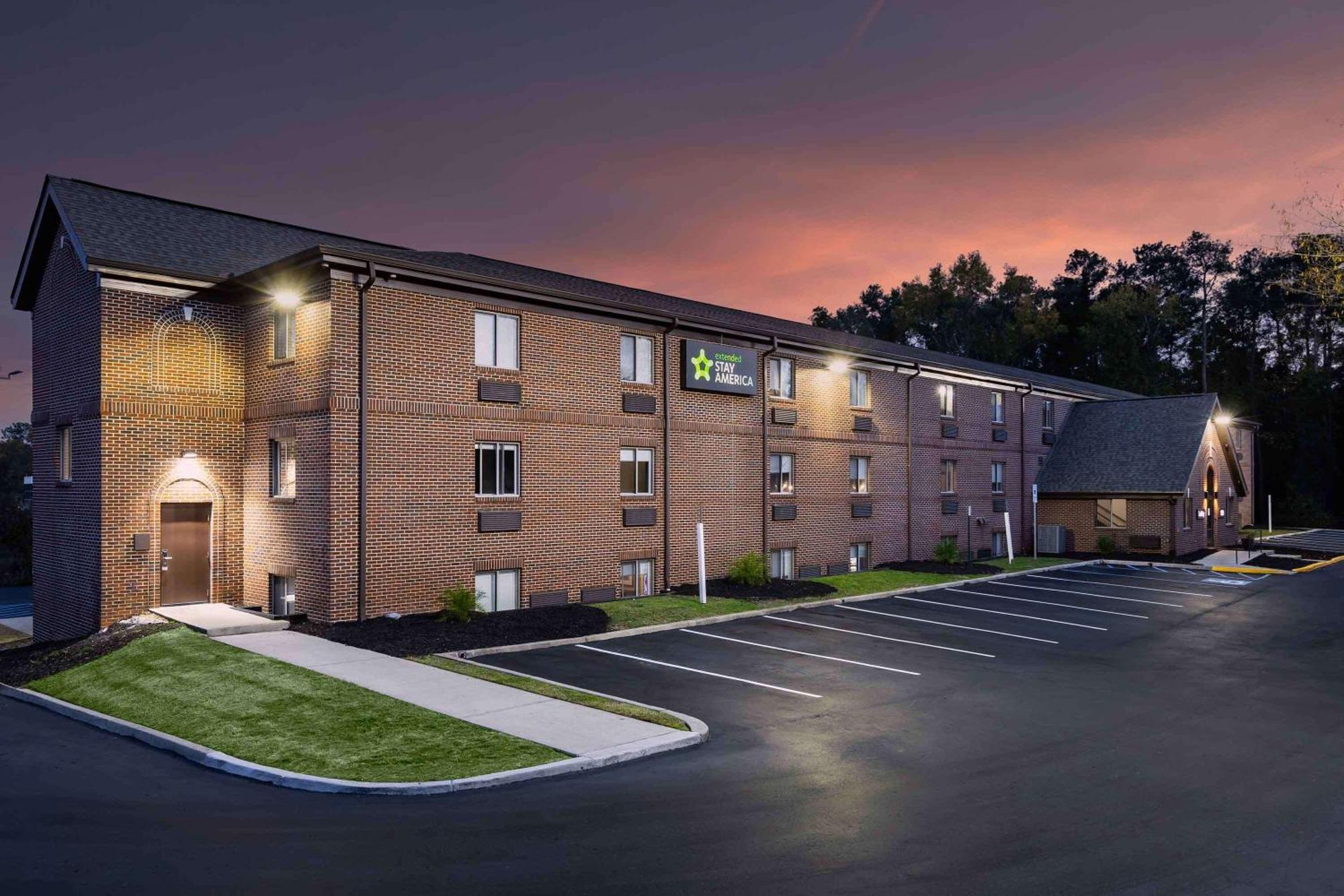 Extended America - - Greystone Hotel