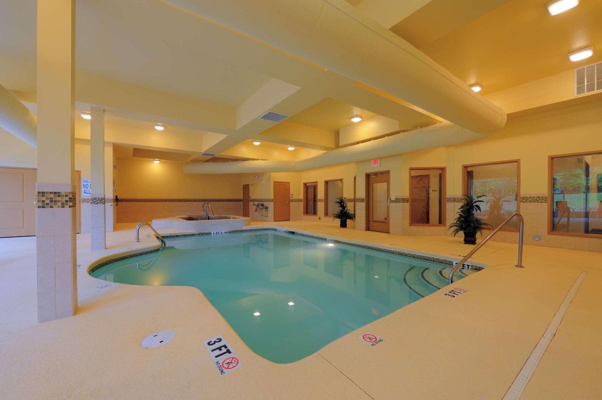 Country & By Radisson, At Harbison, Sc Hotel Columbia