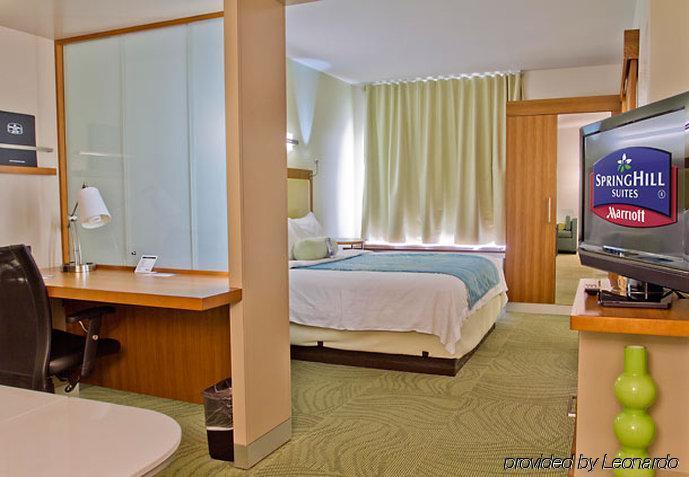 Springhill Downtown The Vista 3* Columbia