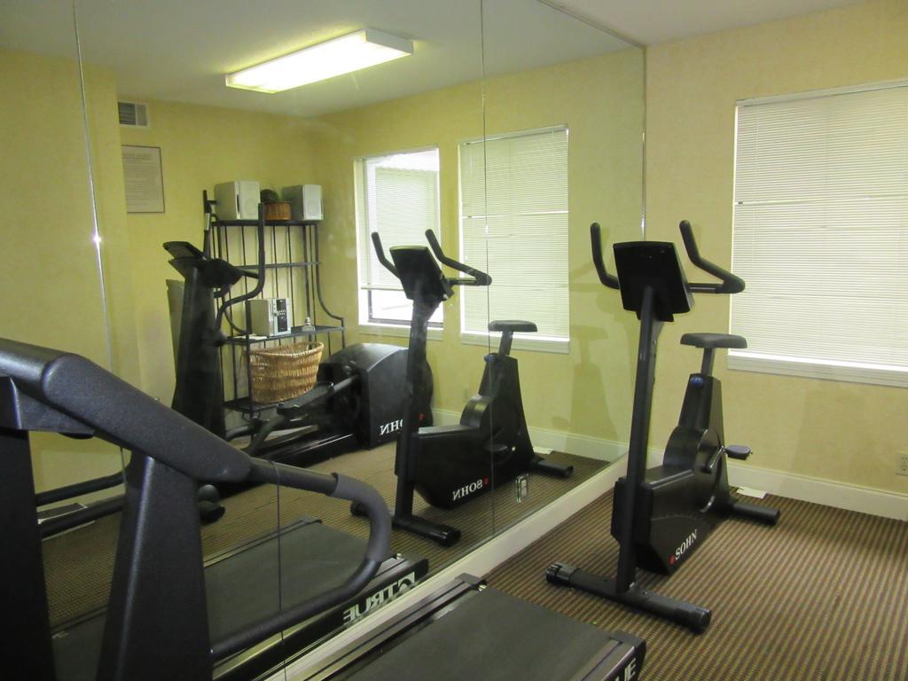 Hotel Cloverleaf - Columbia, Sc 2*